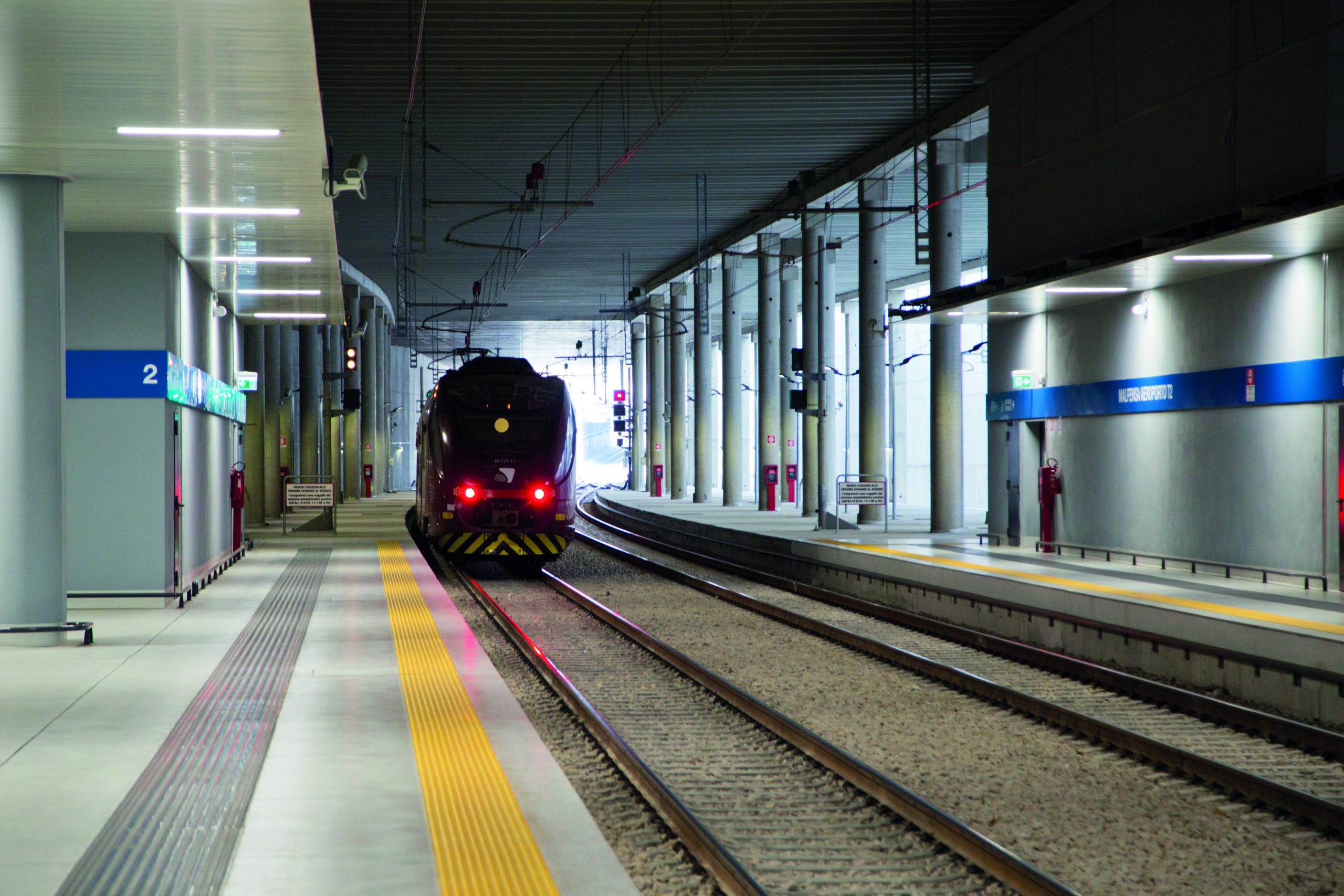 Ferrovienord-Malpensa-express-partenza-Terminal-2